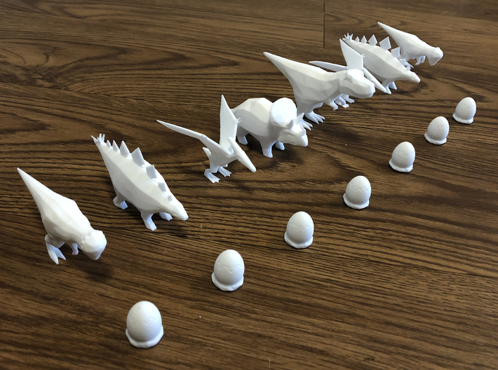 DINO CHESS Pieces - Standard Size - Half Set 3d printed 