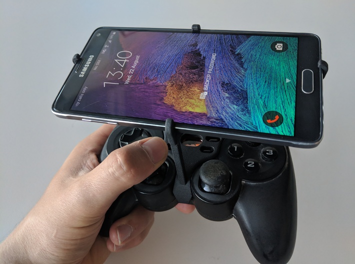 Controller mount for F710 &amp; Huawei nova 5T - Top 3d printed Over the top - Front view