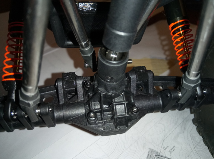 Axial Capra Rear Upper Link Riser 3d printed Mounts directly into link mounting pockets on axle.