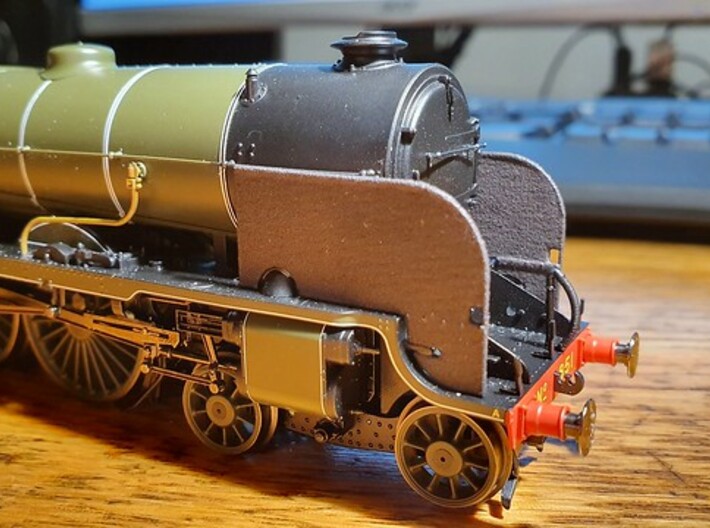 Lord Nelson smoke deflector (left-hand) 3d printed Shown on a Hornby Lord Nelson (MJF/Black Professional Plastic)