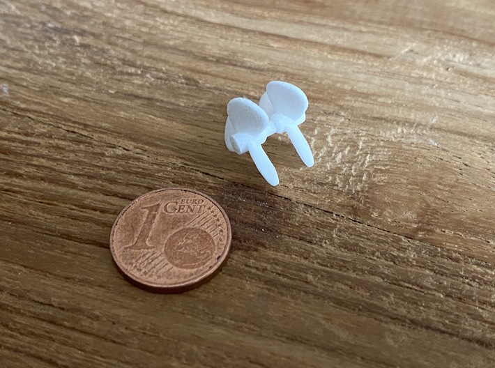 3-blade propeller, 15mm diameter, 1mm center hole 3d printed printed parts as they come