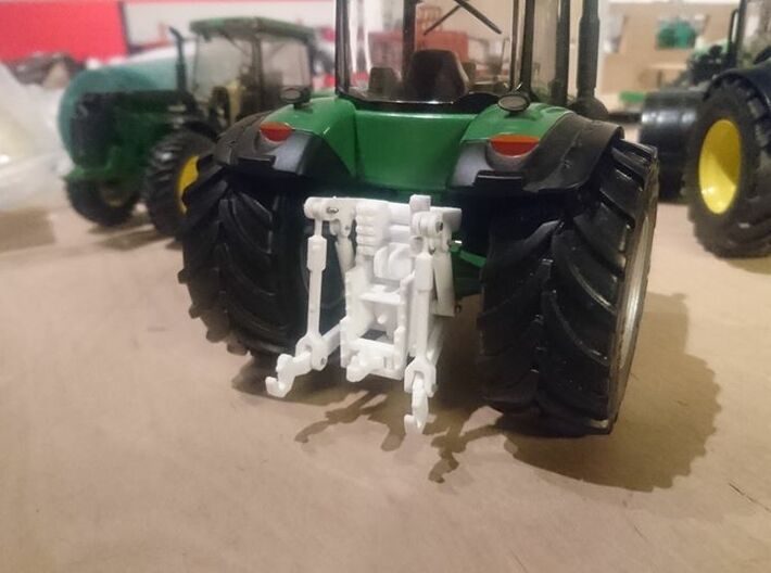 Rear Hydraulic kit for John Deere 8R 1/32 3d printed 