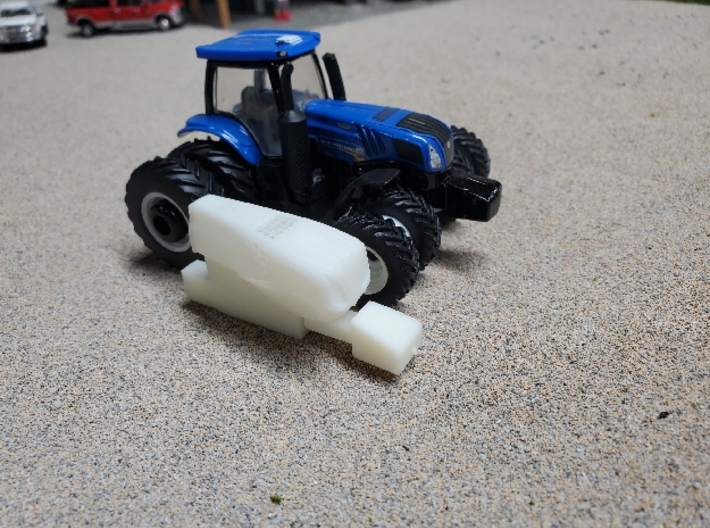 1/64 New Holland T8 series Tractor front end 3d printed 