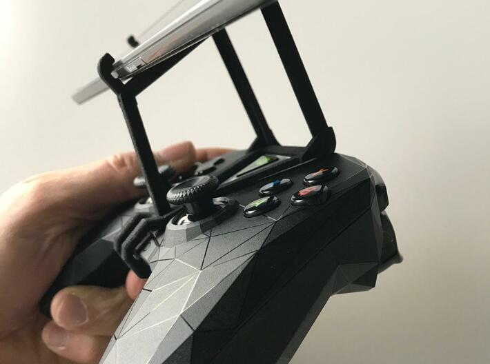Controller mount for Shield 2017 & Oppo Reno3 Pro  3d printed SHIELD 2017 - Over the top - side view