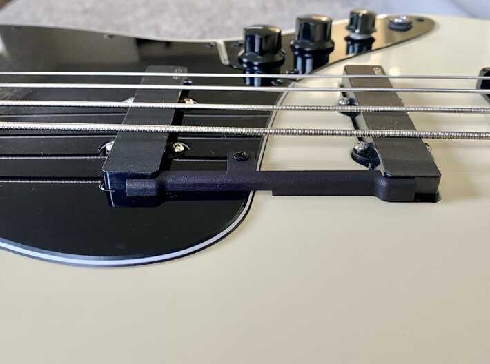 ThumbRail LR- fits Fender Amer Stnd Jazz Bass 3d printed 