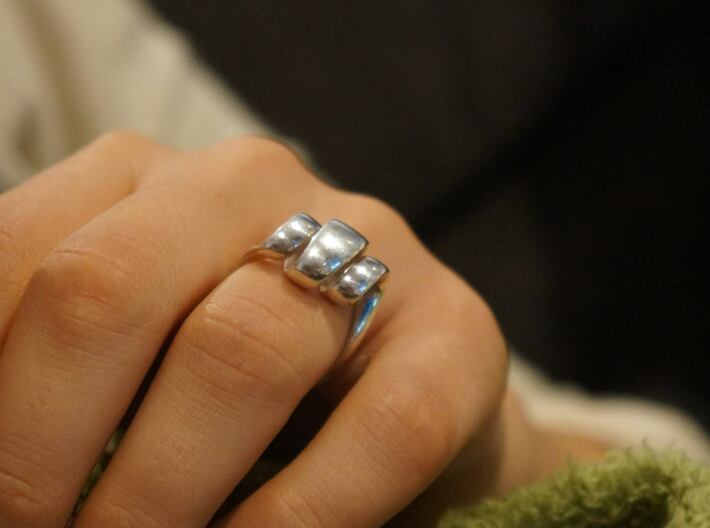 Triple Curl ring 3d printed Polished Silver