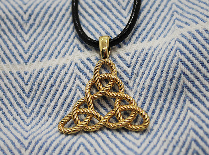 Trinity Knot Tangled Pendant 3d printed