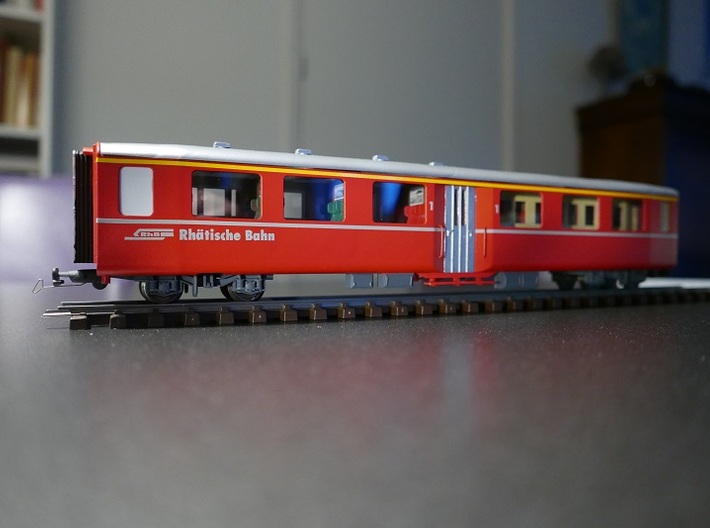 RhB A1221 carriage body 3d printed The finished carriage