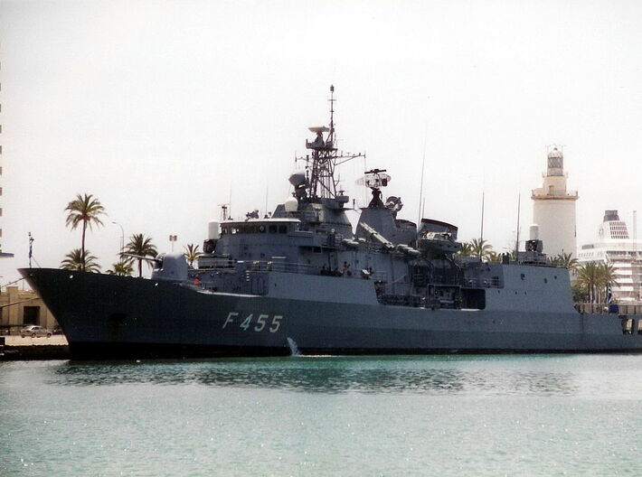 Nameplate Φ/Γ Σαλαμις (F/G Salamis) 3d printed Hydra-class MEKO 200 frigate F/G Salamis F455.