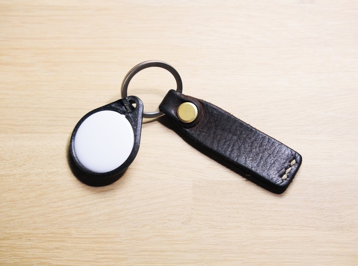Airtag strong keyring / keychain holder 3d printed 