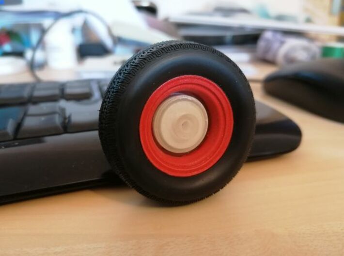 1/12 Steel wheels with drum brakes 3d printed back view with brake dummy