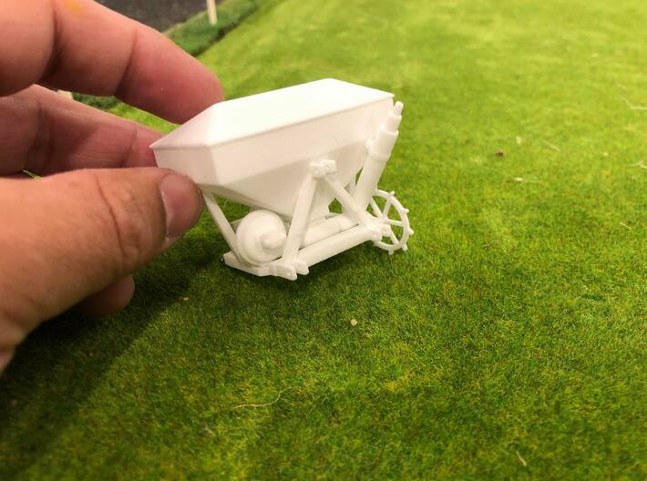 Front seed hopper 1/32 3d printed 