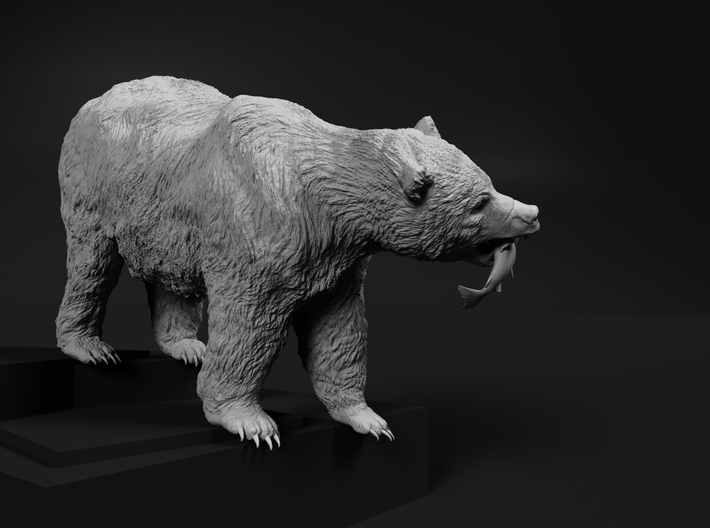 Grizzly Bear 1:20 Female with Salmon 3d printed 