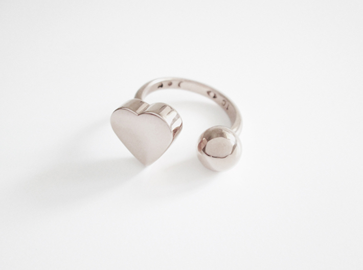 The heart and ball ring 3d printed