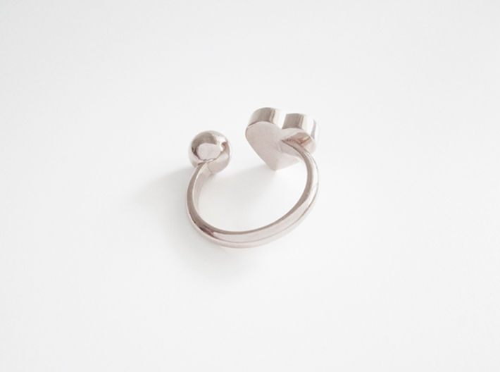 The heart and ball ring 3d printed 