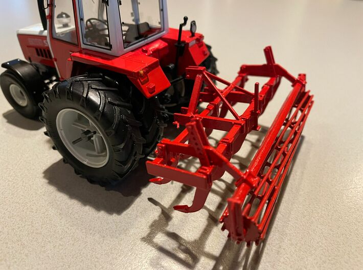 1/32 vastentand cultivator met rol tbv tractor 3d printed 