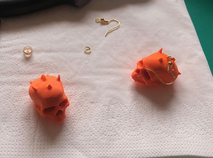 skull earring 3d printed 