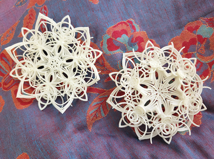 Snowflake Ornament 3 3d printed Front and back of ornament