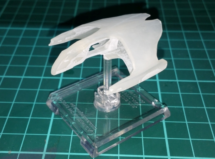 Romulan V'Melak Class 1/10000 3d printed Attack Wing version. Smooth Fine Detail Plastic , mounted on a small Attack Wing base.