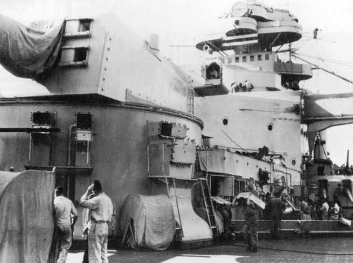 1/100 Bismarck-class Turret Bruno Caesar or Dora 3d printed 