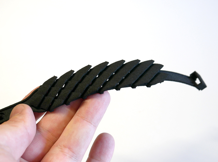 Dragonscale Cuff (Large) 3d printed 