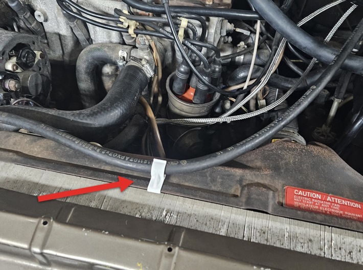 Coolant Overflow Radiator Clip for Mk2 3d printed 