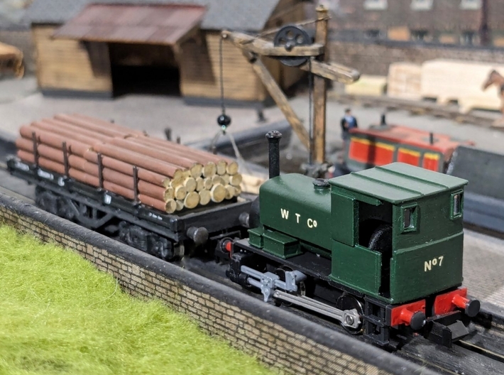 N Gauge Manning-Wardle 0-4-0 3d printed Model with powered log wagon