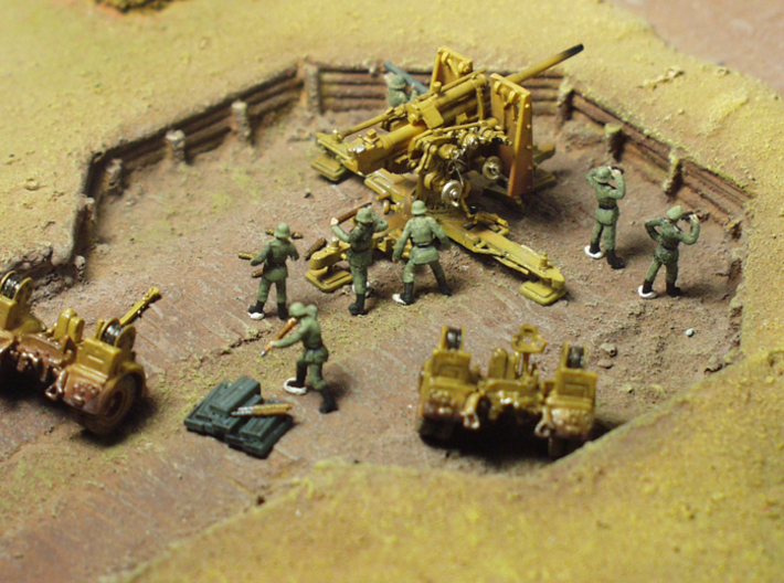  1:144 CGD WWII German 88mm Flak 18 Crew Set 3d printed 