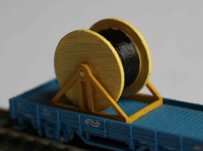 N Scale Cable Reel (Full) On Stand 3d printed Painted model on flat car.
