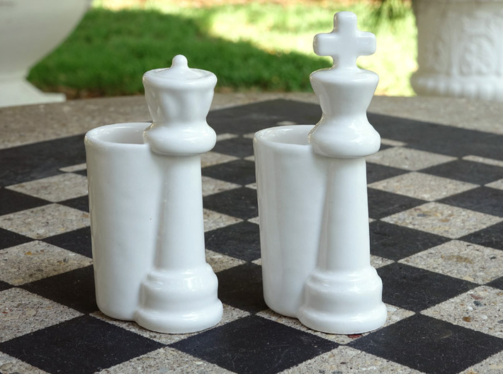 King &amp; Queen Chess Pieces Shot Glasses-44mL/1.5oz 3d printed Gloss White Porcelain