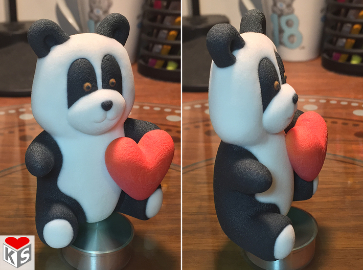 Panda Loves You (8cm) 3d printed 