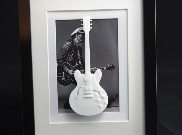 Gibson ES 335 guitar for photo frame 3d printed Frames and background pictures are not included!!Gibson ES 335 with Chuck Berry