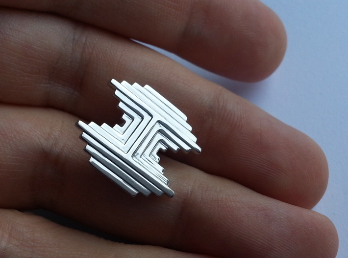 Gothic H Brooch 3d printed 