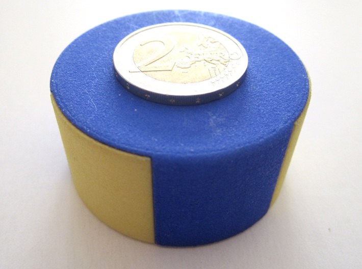Half Tricky Box 3d printed with a 2 euro coin, to see the scale